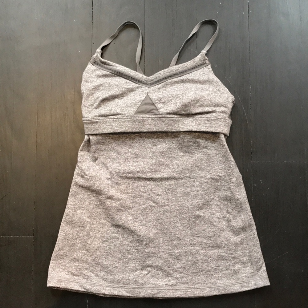 Lululemon tank with build in bra, grey